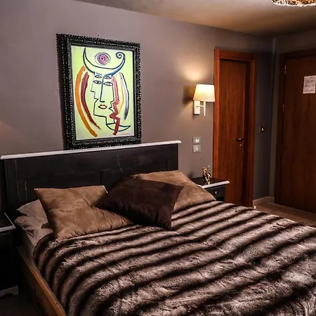 Art Grivola Hotel 4*