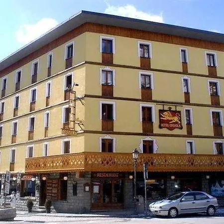 Art Grivola Hotel 4*