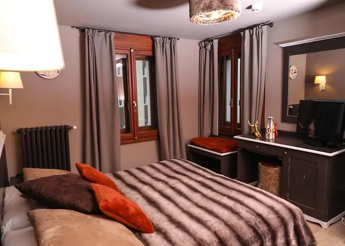 Art Grivola Ξενοδοχείο